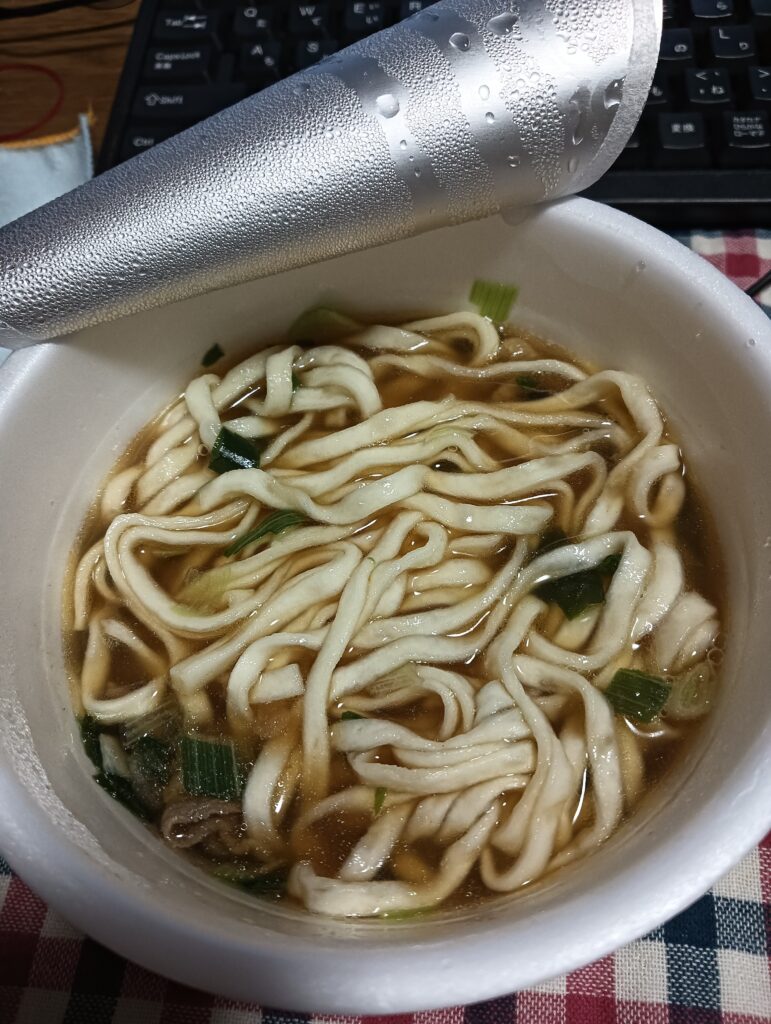 どん兵衛肉うどん